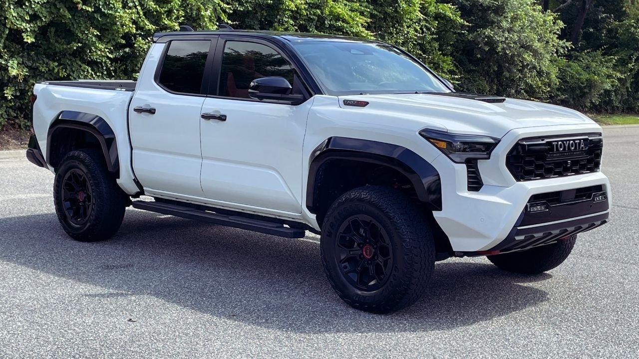 Toyota is Going to Launch Most Powerful 2025 Toyota Tacoma Soon, Know What Are Features, Mileage and Price